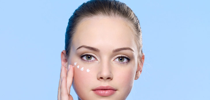 Cream for the skin around the eyes - a remedy that is necessary for any care