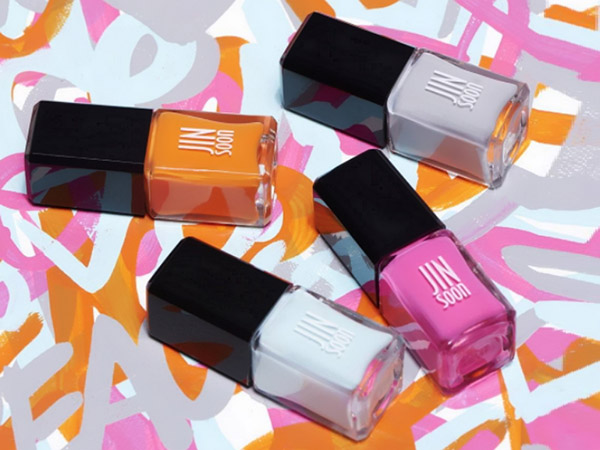 Summer manicure: creative designs from Instagram