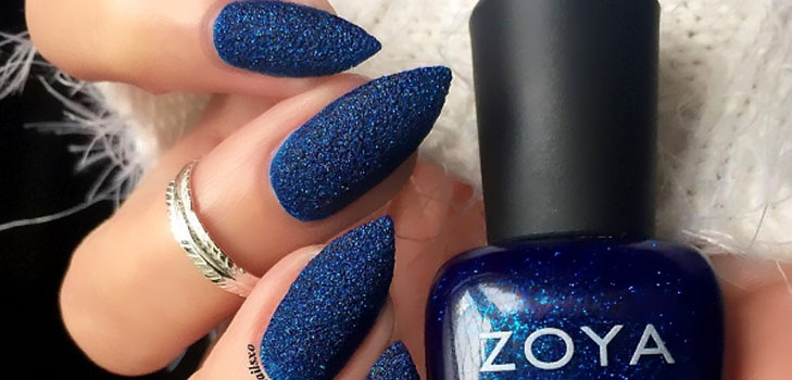 The best New Year's nail art with varnishes Zoya Enchanted