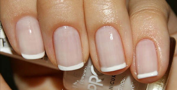 What manicure to make in school on September, 1st, a photo. Manicure ideas for Knowledge Day for pupils of 9th and 11th grades