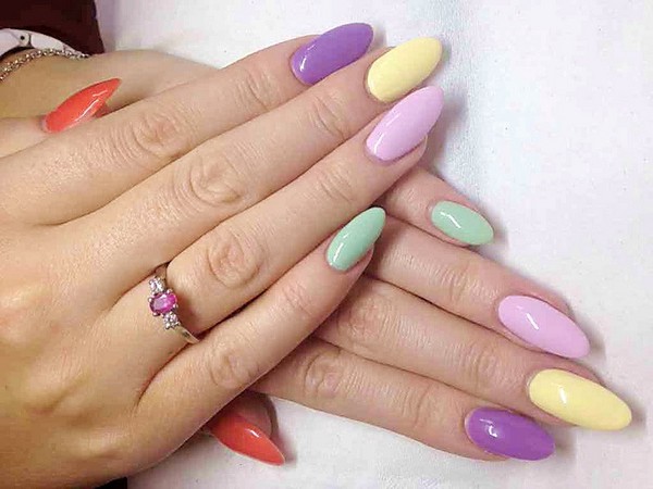 What manicure to make in school on September, 1st, a photo. Manicure ideas for Knowledge Day for pupils of 9th and 11th grades