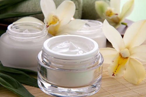 Oils, masks and creams for dry skin