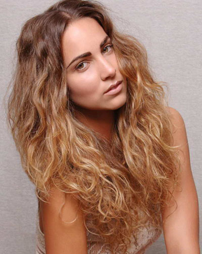 Highlighting on fair-haired hair