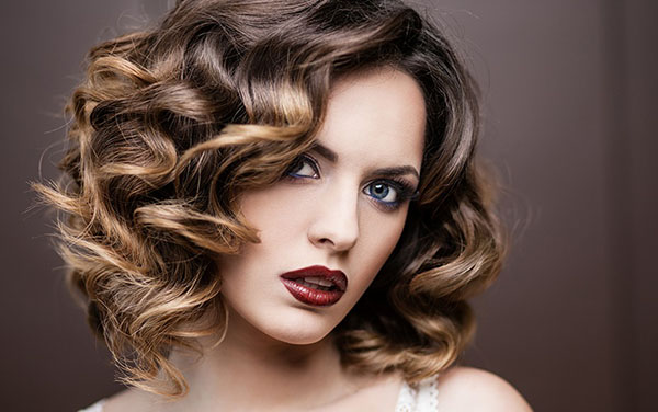 Highlighting on fair-haired hair