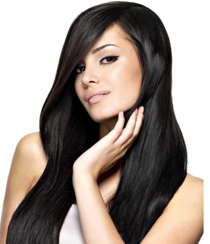 the most fashionable hair length of the season girl with long hair