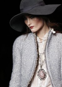 Fashion headdresses autumn-winter 2011-2012 Fashion headdresses autumn-winter 2011-2012