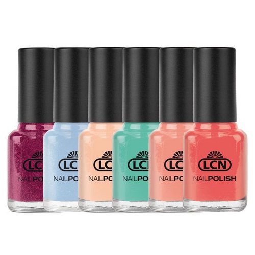 Fashionable colors of varnishes spring-summer 2015