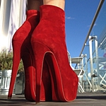 Fashionable women's boots and ankle boots: photos of shoes for the autumn-winter season 2013-2014