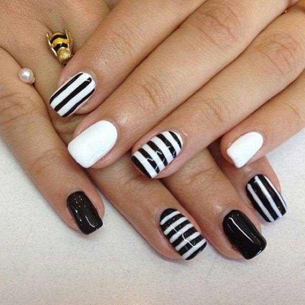 Fashionable duo: two-color manicure as a trend of winter 2016-2017