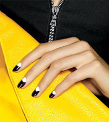 Fashionable manicure in autumn 2010 Fashionable manicure in autumn 2010