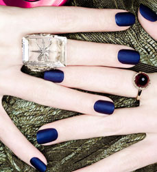 Fashionable manicure in autumn 2010 Fashionable manicure in autumn 2010