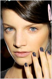 Fashionable spring manicure 2011 Fashionable spring manicure 2011
