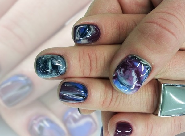 Marble manicure with gel-varnish