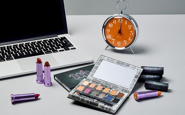 Nothing superfluous: a universal collection of makeup Urban Decay Nocturnal 2017