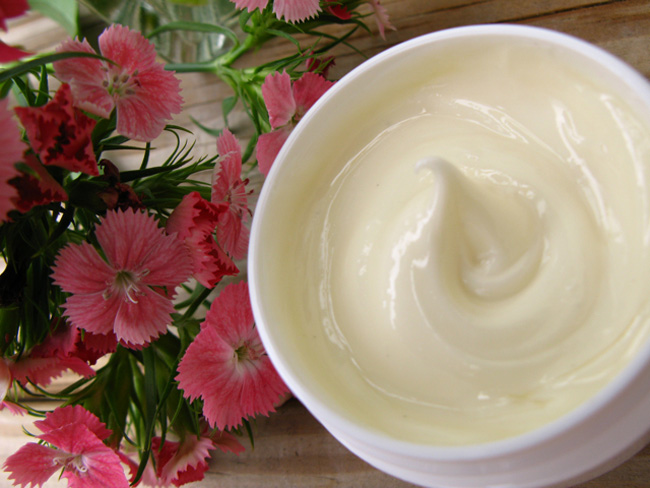 Nutritious cream