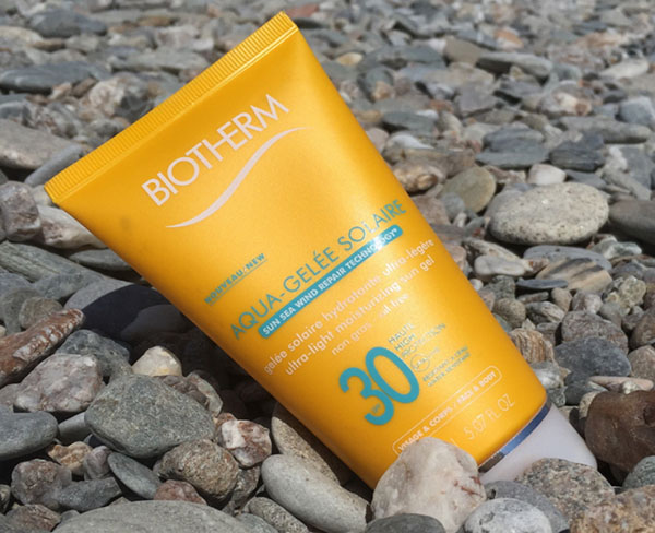 Biotherm Aqua-Gelée Solaire beach line for velvety skin