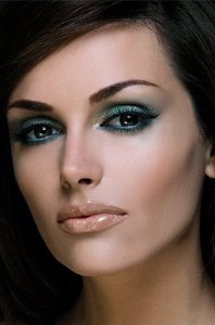 Festive make-up for Valentine's Day Festive make-up for Valentine's Day
