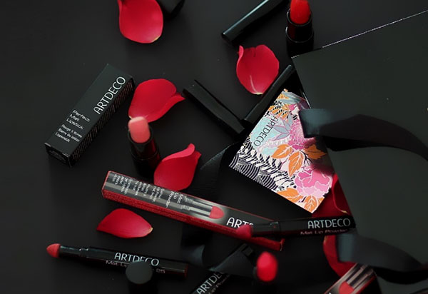Festive make-up with decorative collection Artdeco Hypnotic Blossom