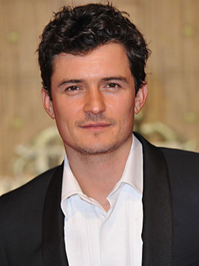 Stylish hairstyle for intelligent men The image of Elijah Wood is preferred by stylish and active men.