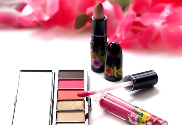 Secrets of summer make-up: bright beauty novelties M.A.C