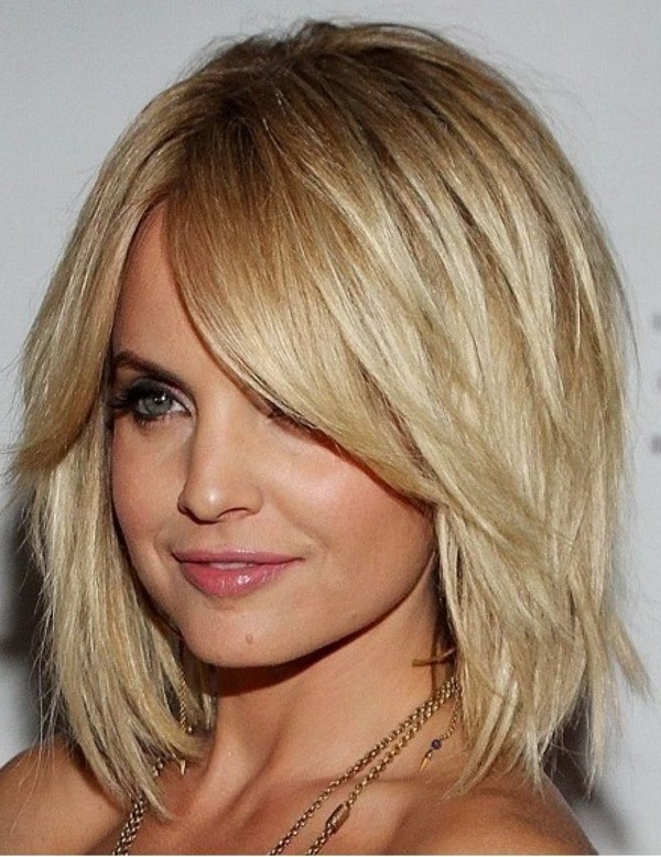 Fashionable hairstyles and hairstyles for medium hair in 2016