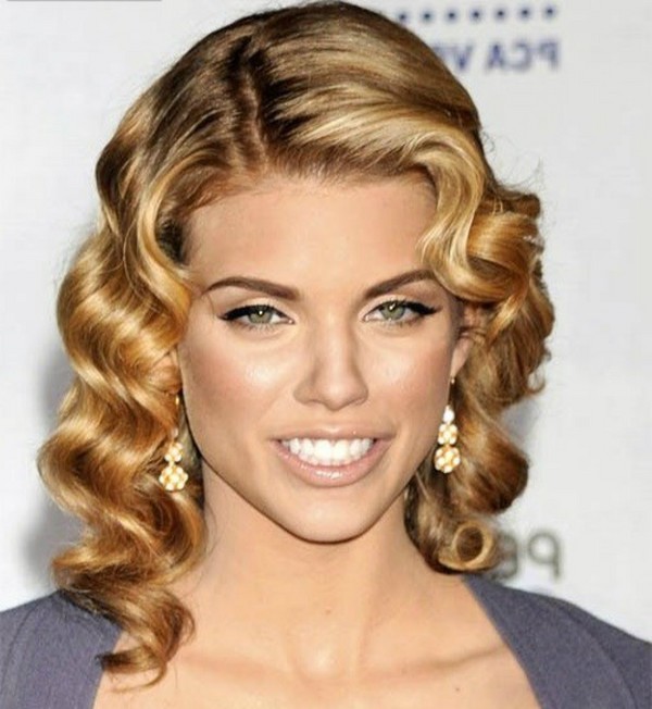 Fashionable hairstyles and hairstyles for medium hair in 2016