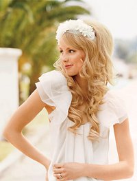 Wedding hairstyles with flowing hair Wedding hairstyles with flowing hair