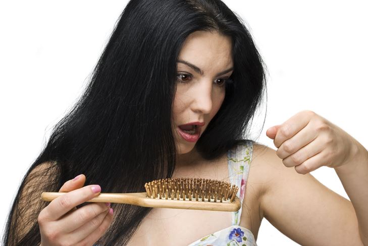 Hair care in the cold season at home