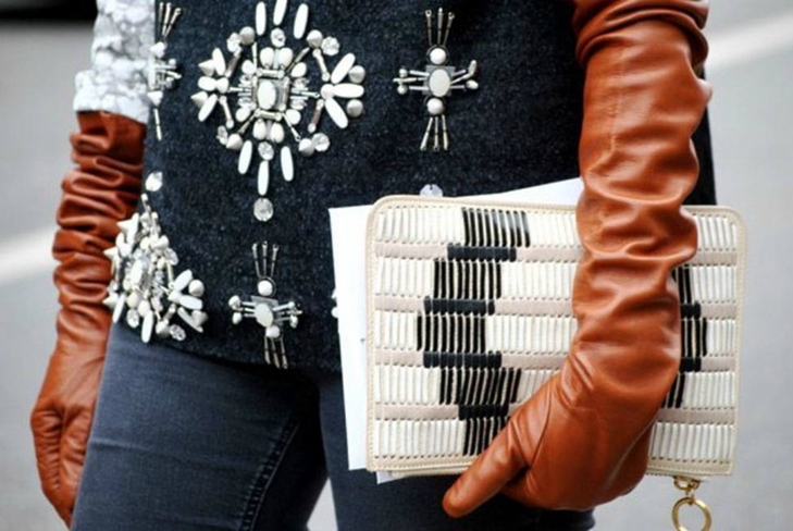 Style lessons: what to wear long gloves with, photo