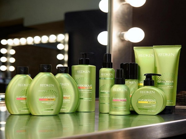Wavy revolution: new items for curly ringlets Redken Curvaceous