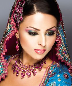 Oriental make-up. Secrets of Arabian makeup Oriental make-up. Secrets of Arabian makeup