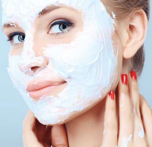 Winter face mask with olive oil