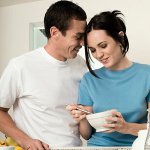 How to build a relationship with her husband? How to build a relationship with her husband?