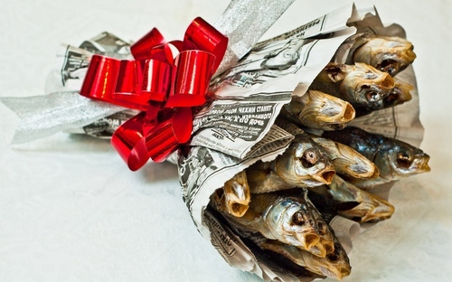 Gifts for a friend on February 14: interesting ideas