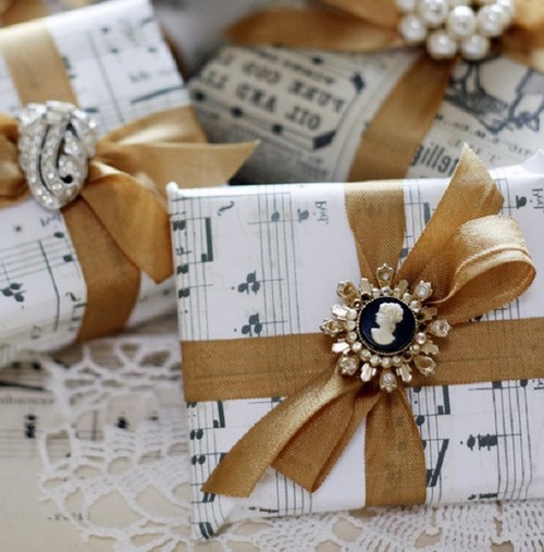 What to present to guests at the wedding - the best ideas