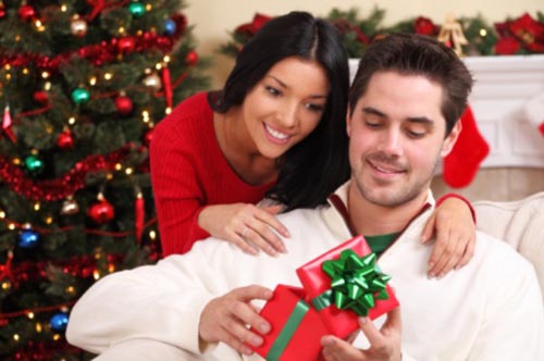 What to give to a guy on New Year's Eve Sheep 2015?