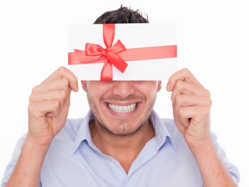 What to give to his wife for the New Year
