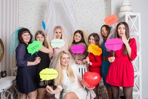 Original bridal party for brides: ideas and scripts