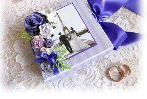 How to donate money for a wedding in an envelope