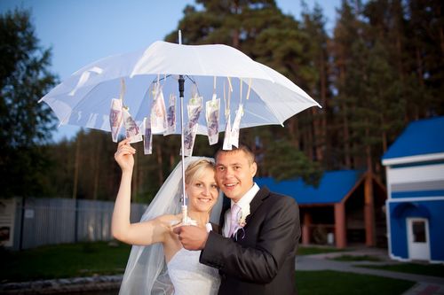 How to donate money for a wedding