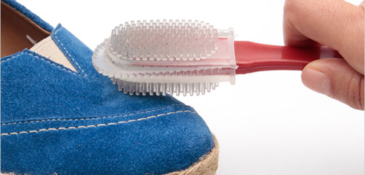 How to clean suede shoes at home