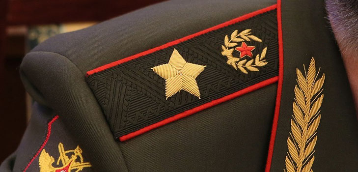 How to sew epaulettes: practical tips