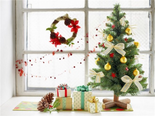 How to decorate an apartment for New Year holidays