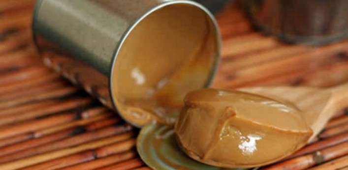 How to cook condensed milk in a can?