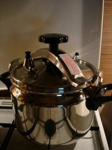 How to cook condensed milk in a can?