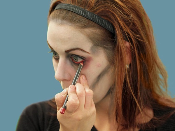 Scary makeup for Halloween with your own hands for girls and girls