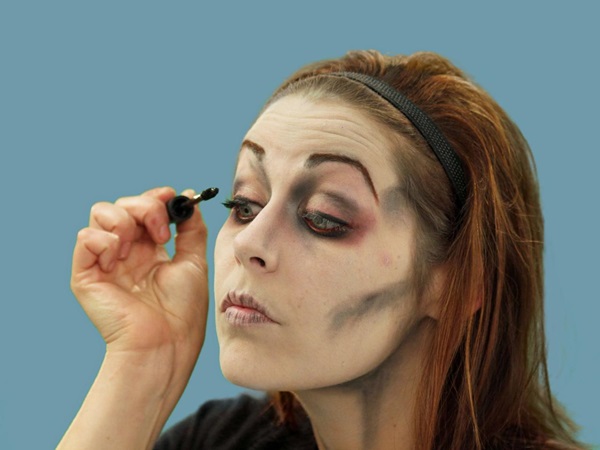 Scary makeup for Halloween with your own hands for girls and girls