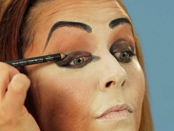 Scary makeup for Halloween with your own hands for girls and girls