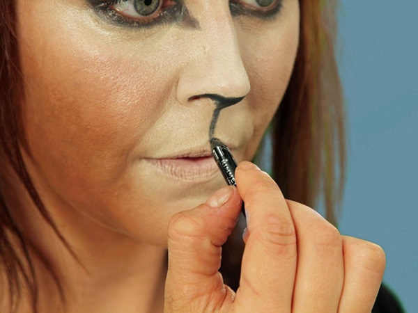 Scary makeup for Halloween with your own hands for girls and girls