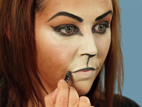 Scary makeup for Halloween with your own hands for girls and girls